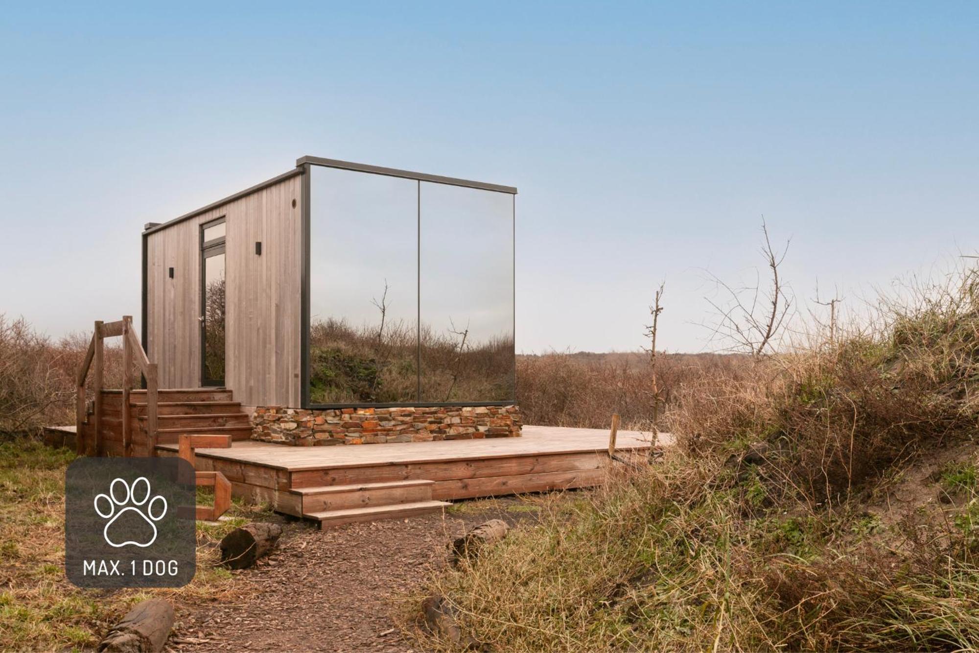 Basecamp Tiny House Eco-Resort Ijmuiden エイマイデン エクステリア 写真