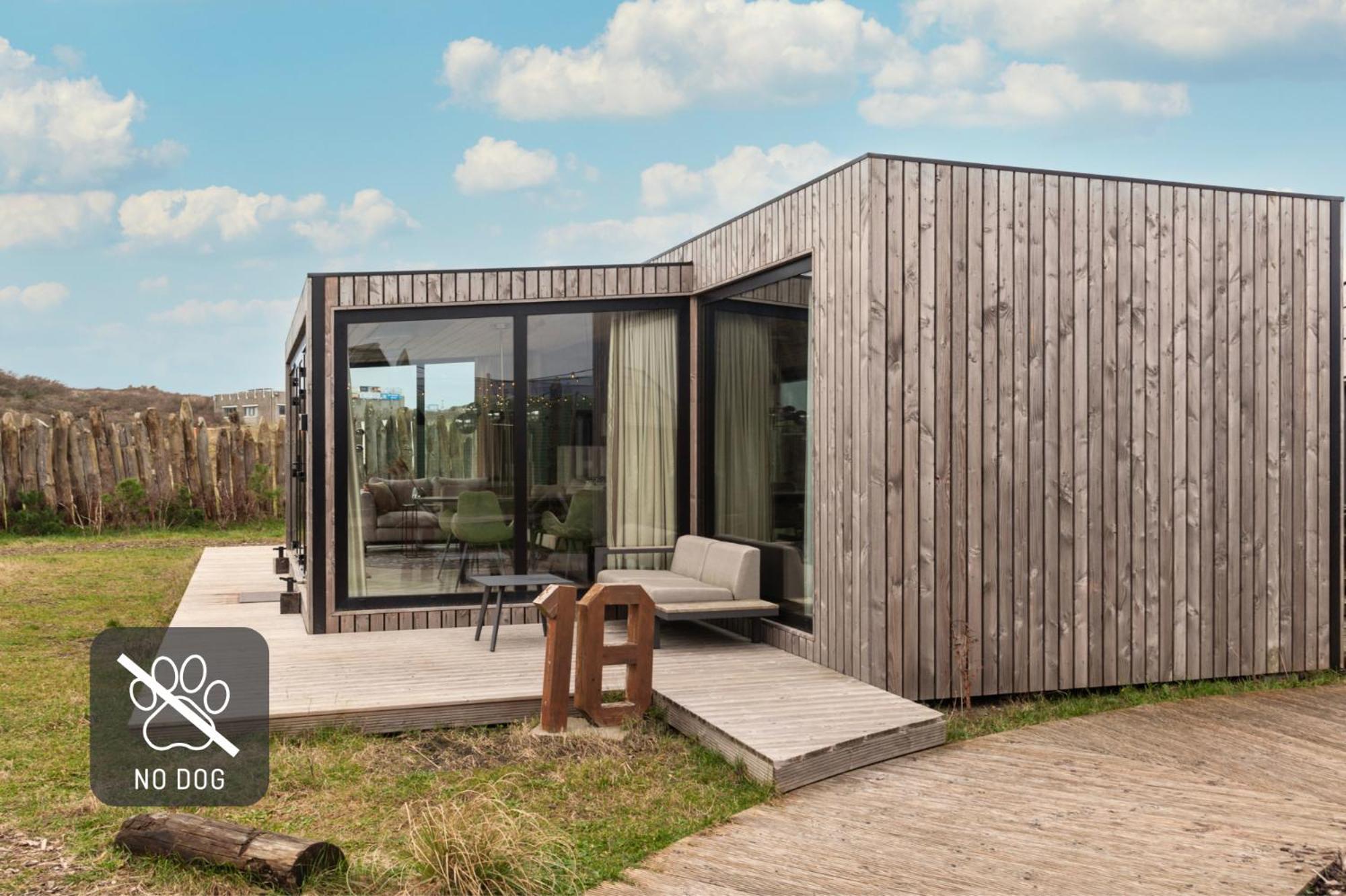 Basecamp Tiny House Eco-Resort Ijmuiden エイマイデン エクステリア 写真