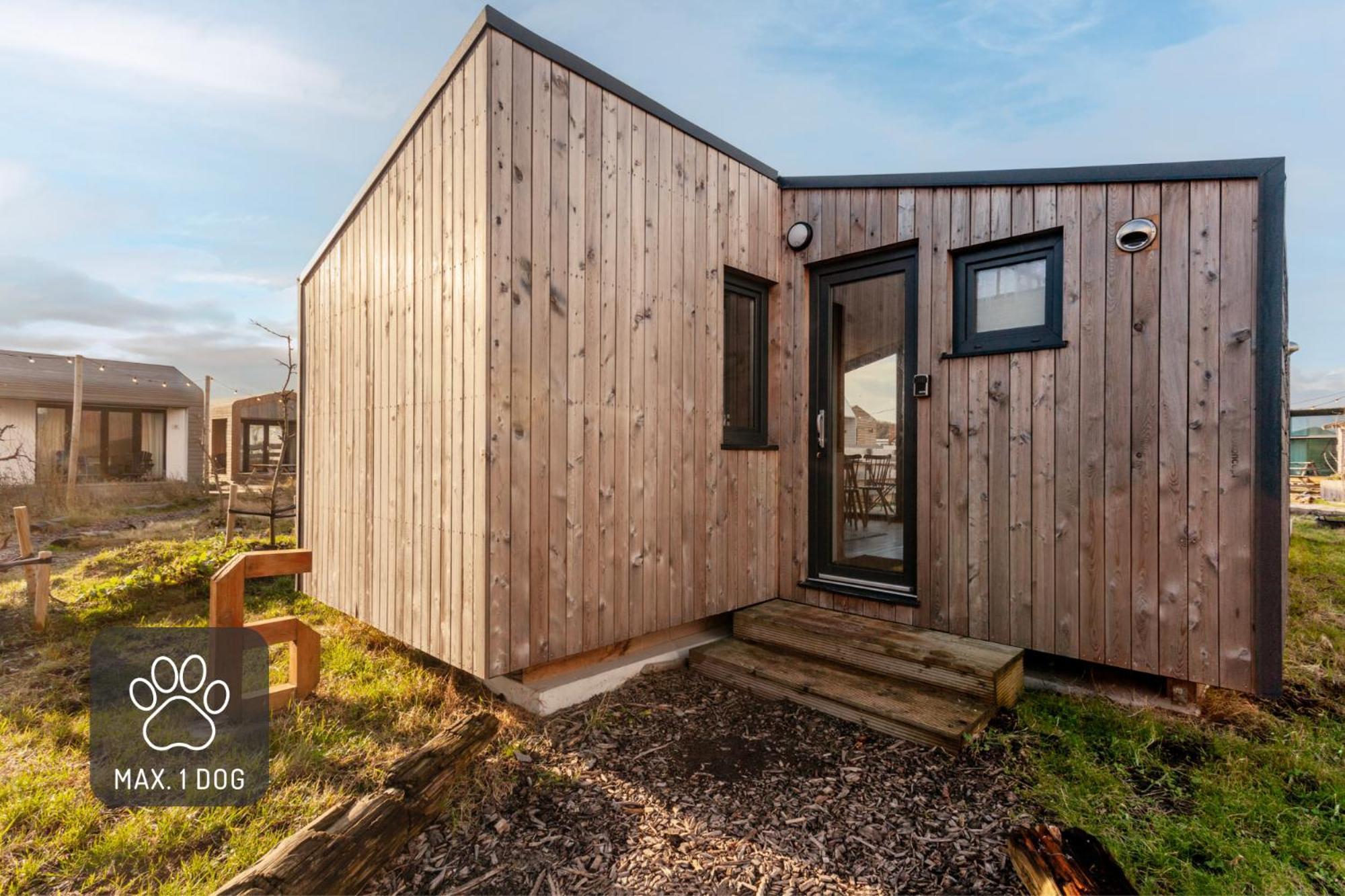 Basecamp Tiny House Eco-Resort Ijmuiden エイマイデン エクステリア 写真