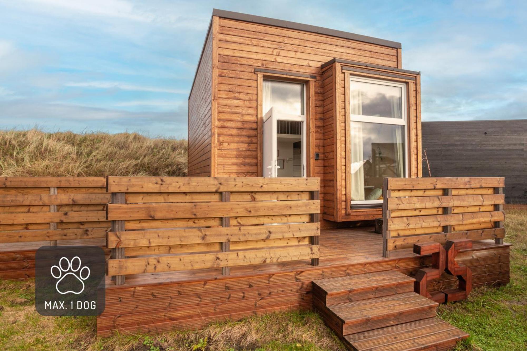 Basecamp Tiny House Eco-Resort Ijmuiden エイマイデン エクステリア 写真