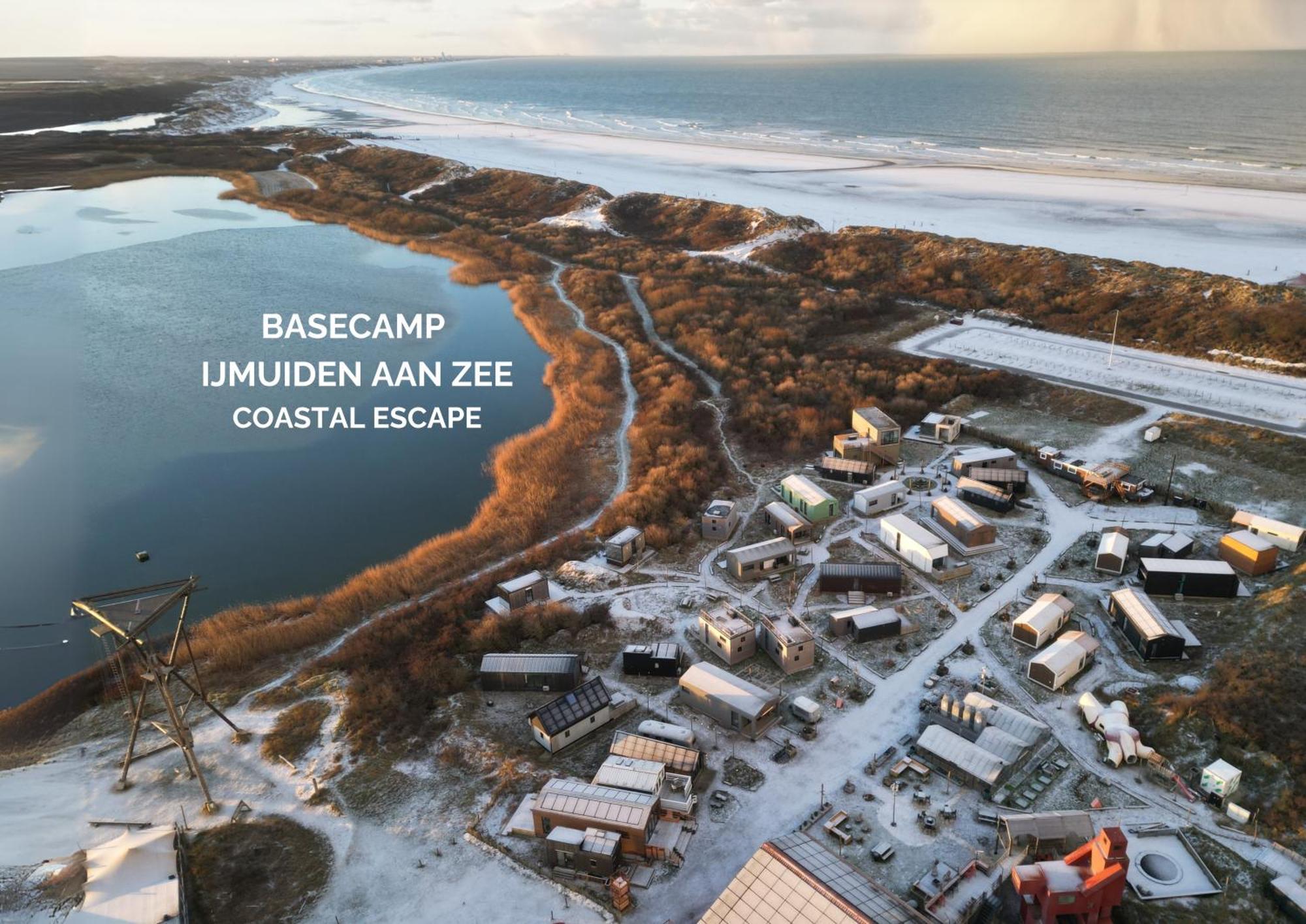 Basecamp Tiny House Eco-Resort Ijmuiden エイマイデン エクステリア 写真